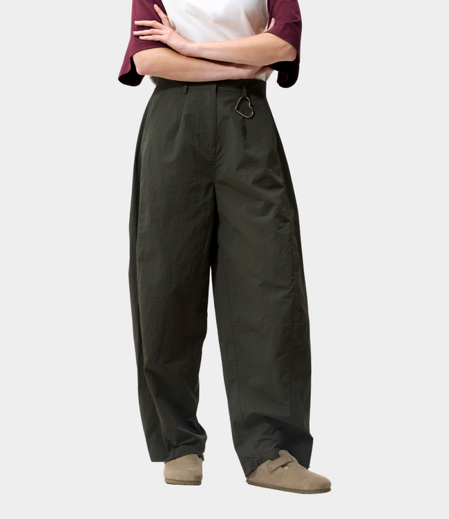 Catwalk Junkie Catwalk Junkie barrel shaped trousers mountain view 2603023000-891