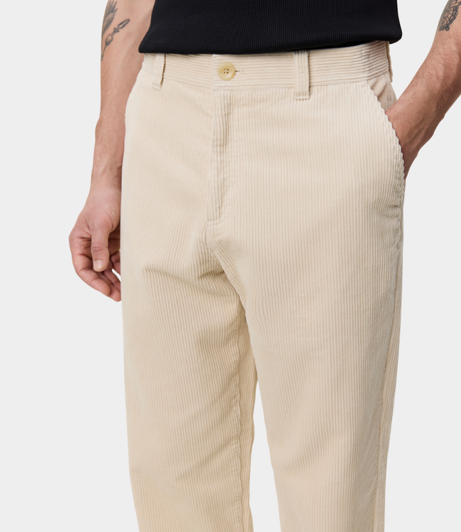 Les Deux Les Deux corduroy tapered pants ivory 1002167-215