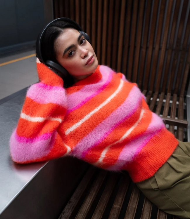 TWNS striped round neck sweater ls fire