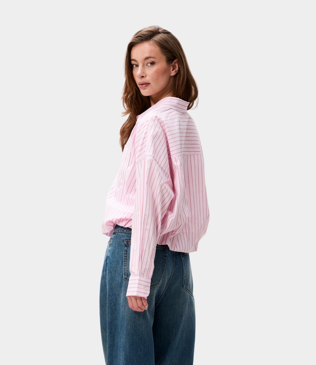 Catwalk Junkie Tuck in blouse Pink
