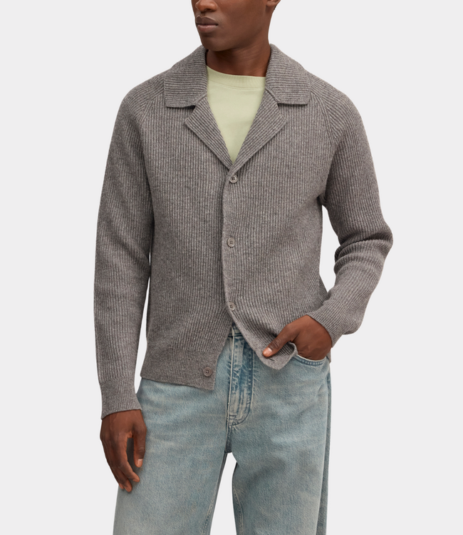 NN.07 shane blazer mable husk