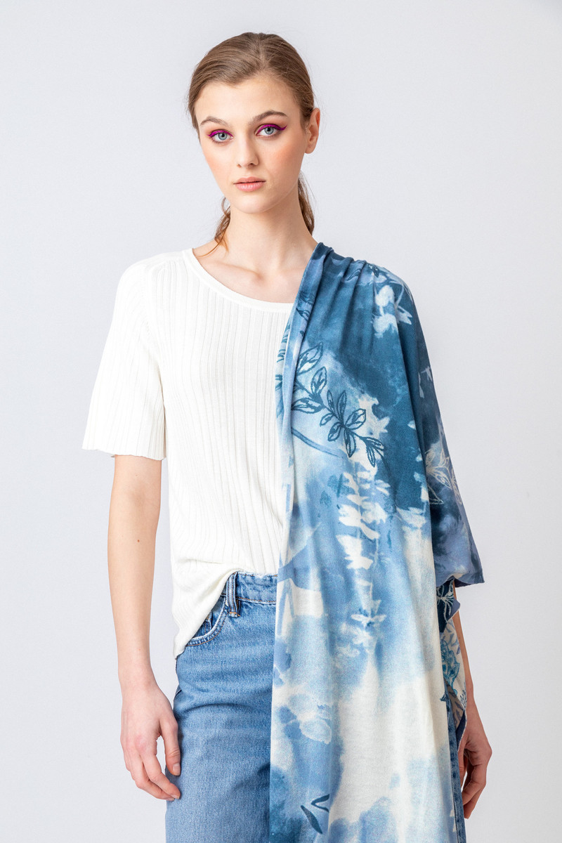 IVKO - Printed Scarf Herba Motif Stone Blue