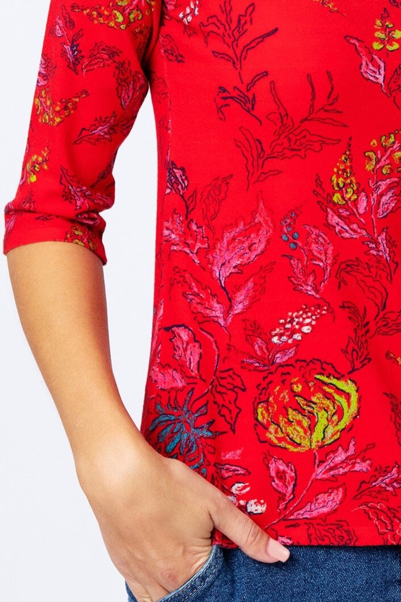 IVKO - V-Neck Pullover Floral Motif Red