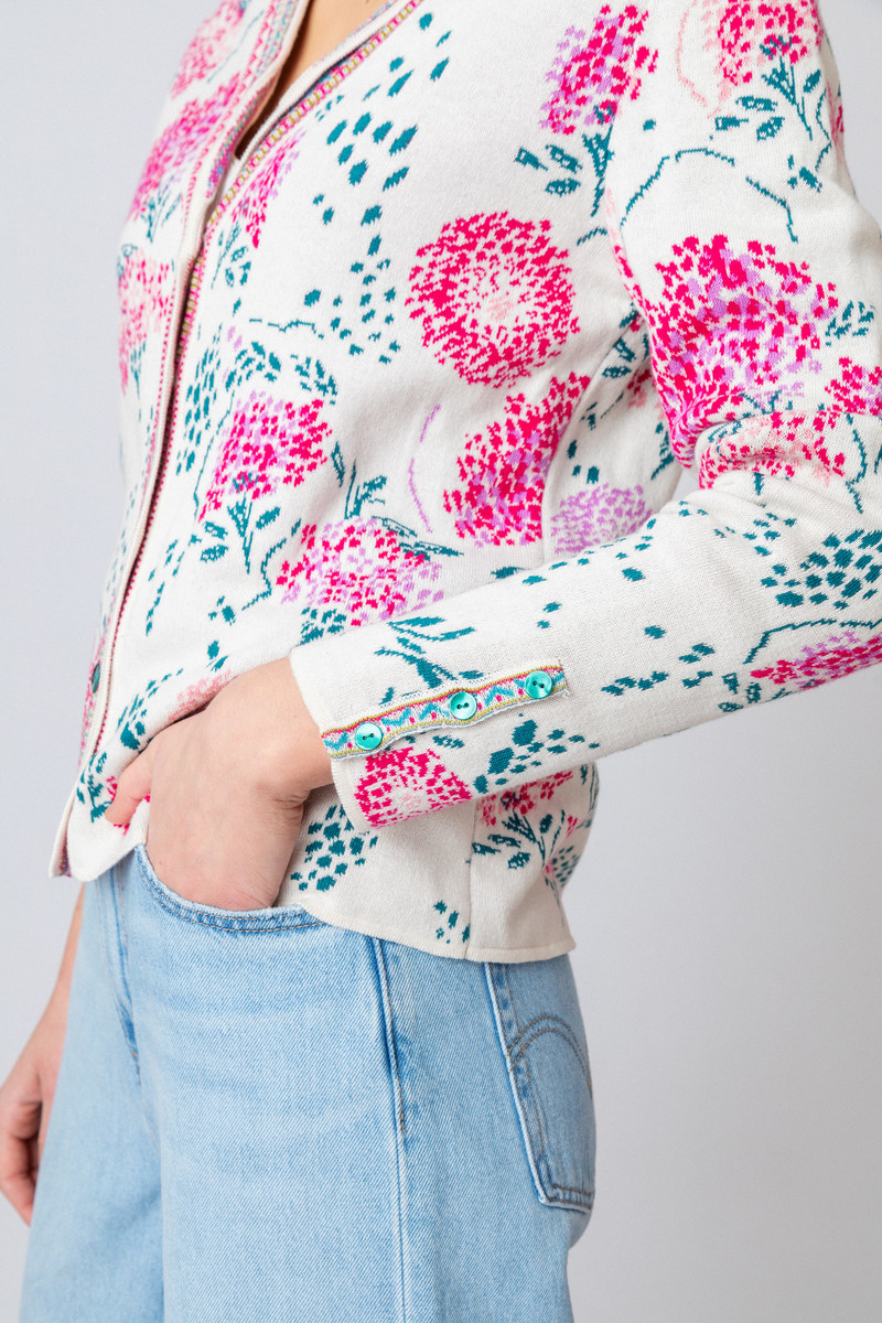 IVKO - V-Neck Jacket Flower Motif Off-White