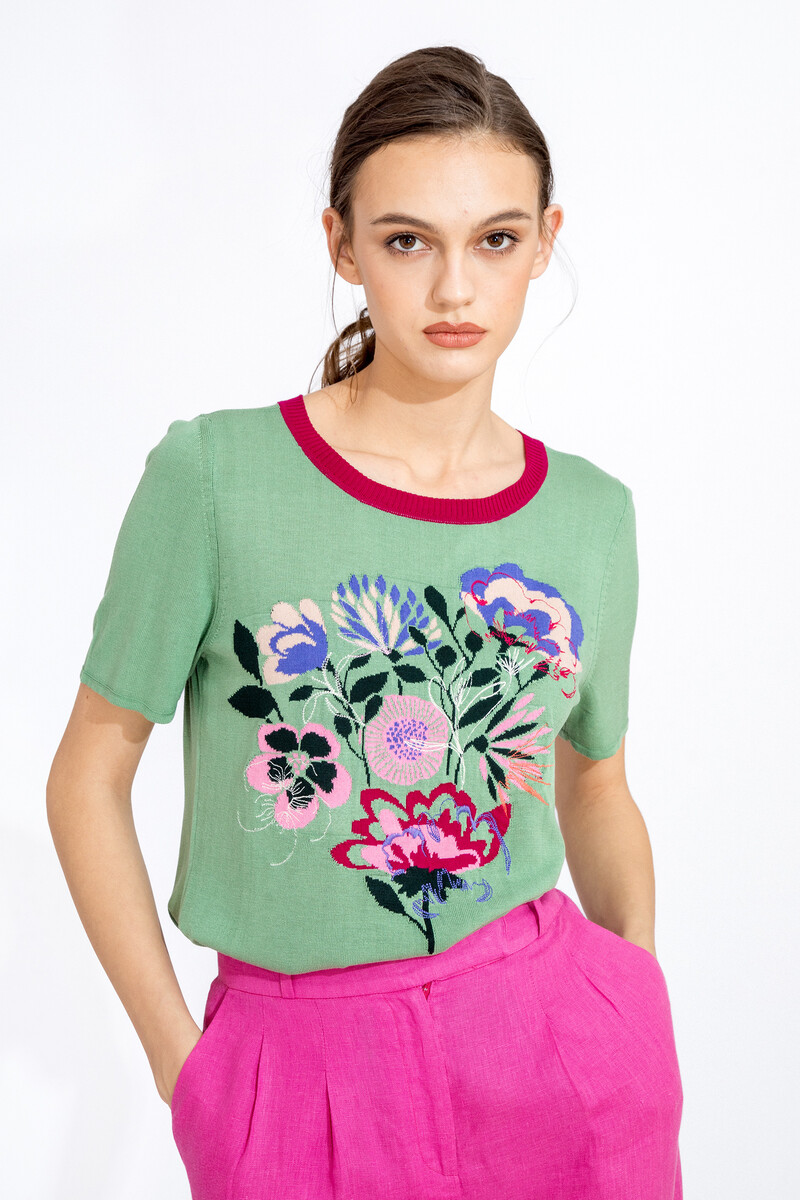 IVKO - Intarsia Pullover with Floral Embroidery Pastel Green