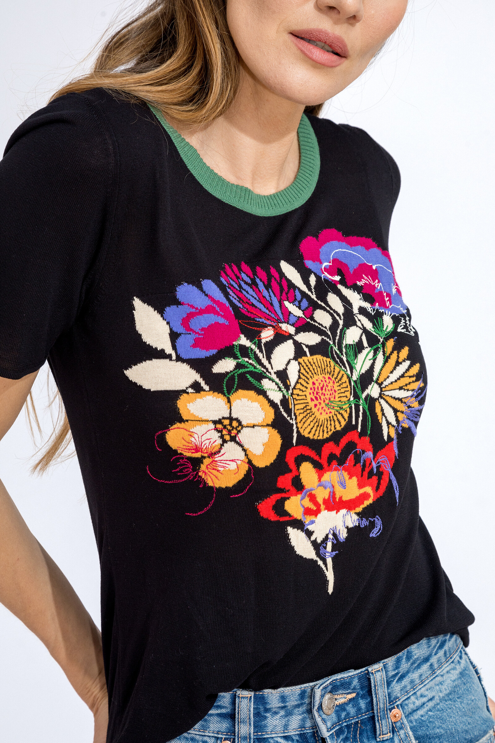 IVKO  Woman IVKO - Intarsia Pullover with Floral Embroidery Black