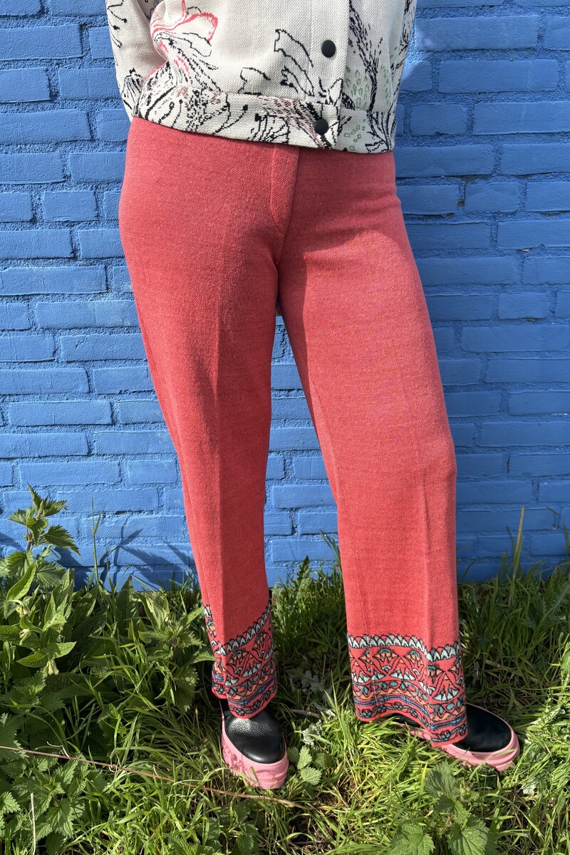 IVKO - Knitted Pants Papyrus Motif Red