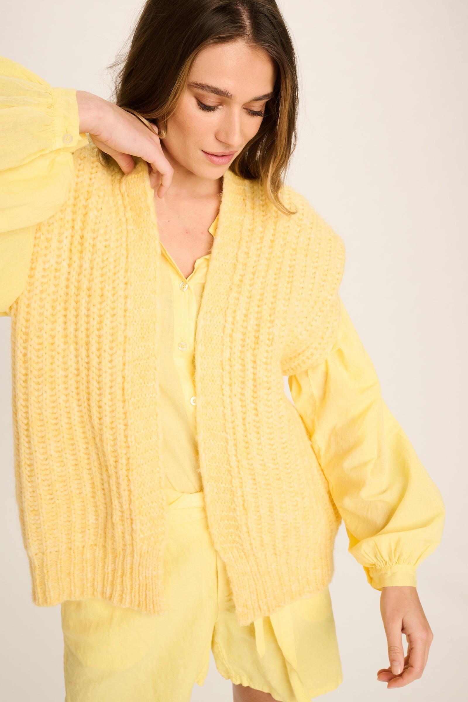 Les Tricots d'O Les Tricots d'O - Stella Alpaca Sleeveless Cardigan Yellow