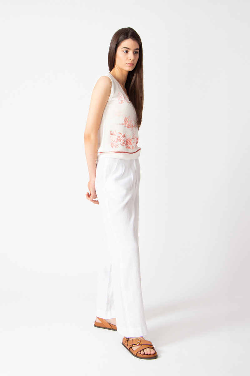IVKO - Sleeveless Pullover with Embroidery Garden Nostalgic Pattern Coral