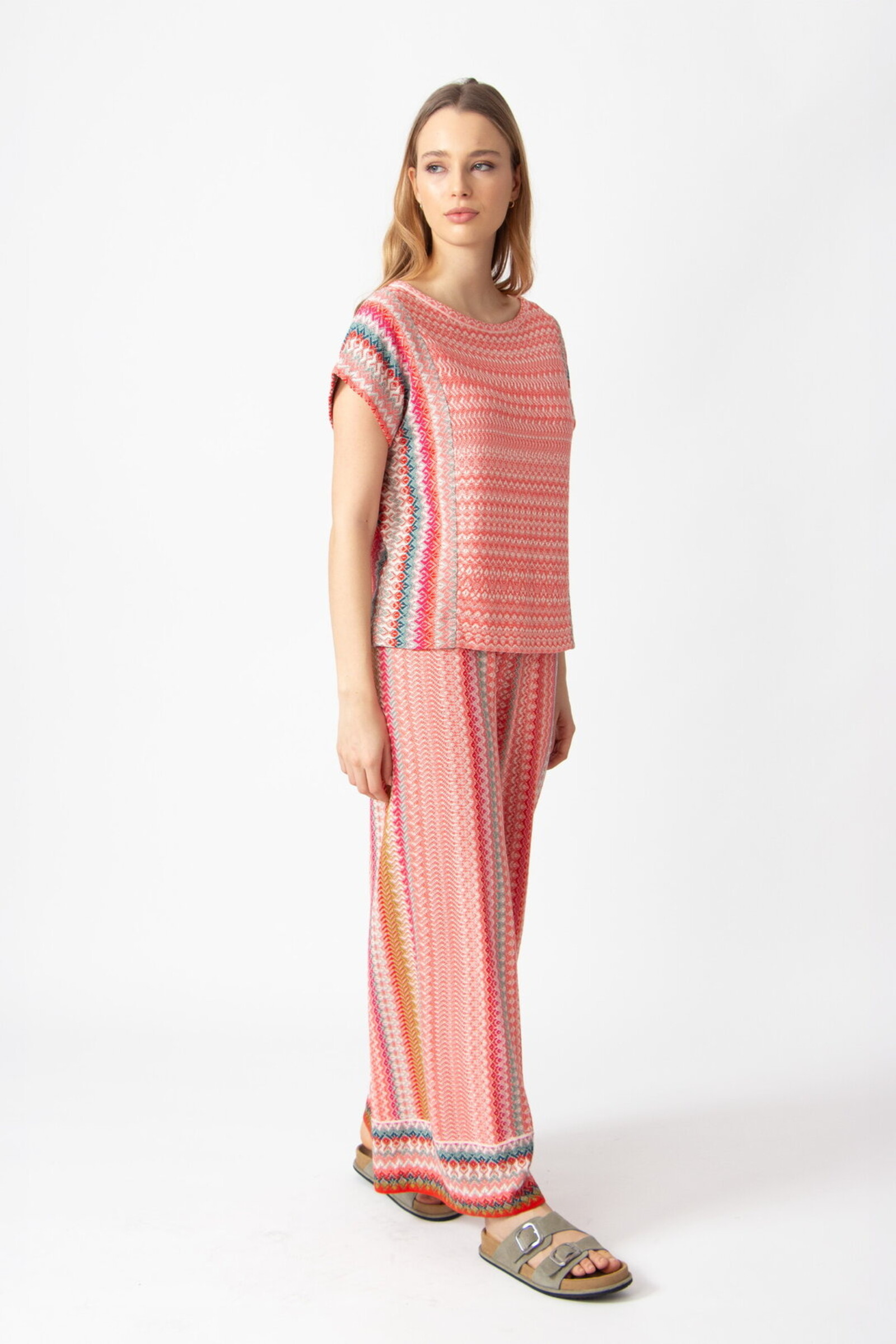 IVKO  Woman IVKO - Pullover O-Neck Retro Crochet Pattern Coral