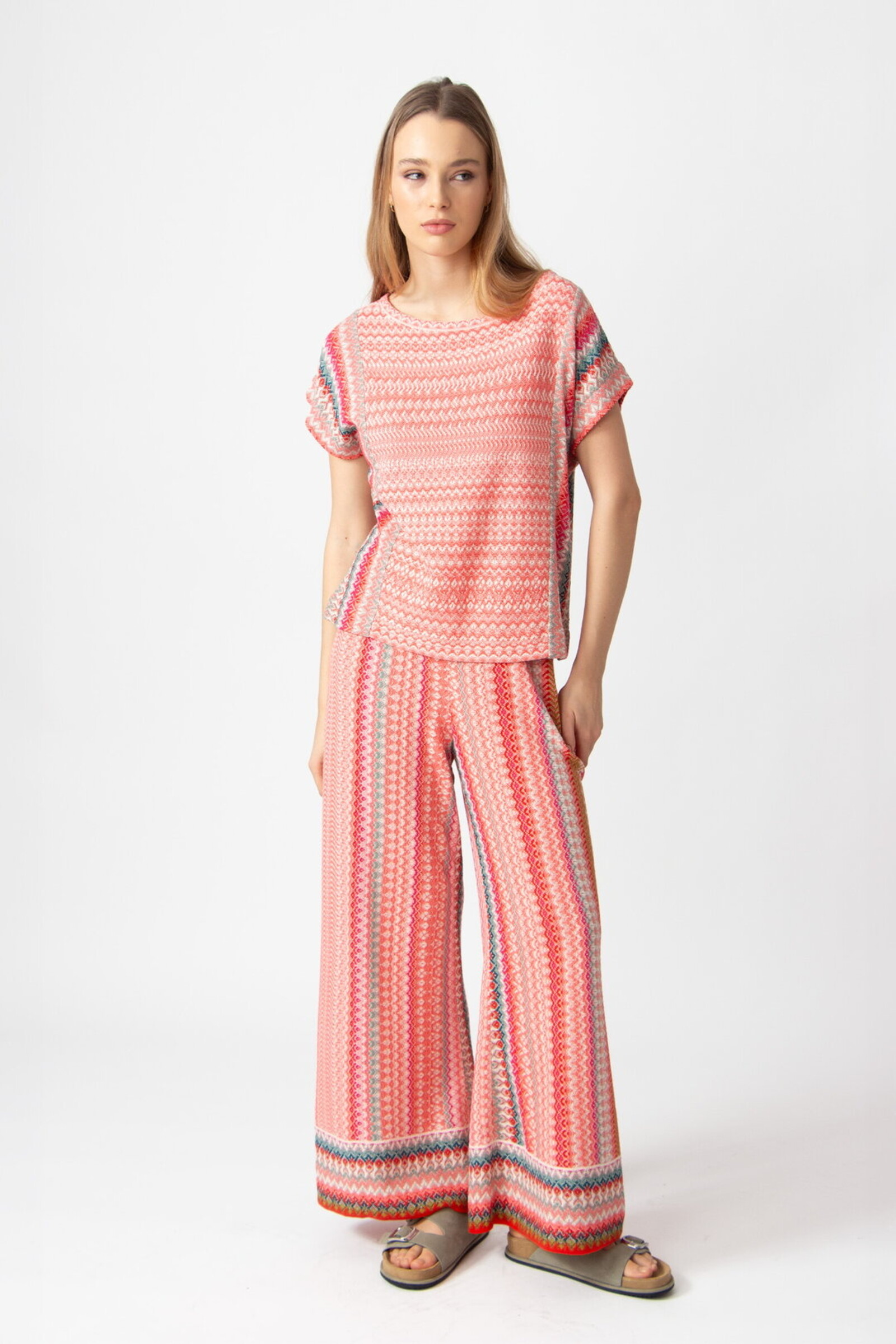 IVKO  Woman IVKO - Pullover O-Neck Retro Crochet Pattern Coral