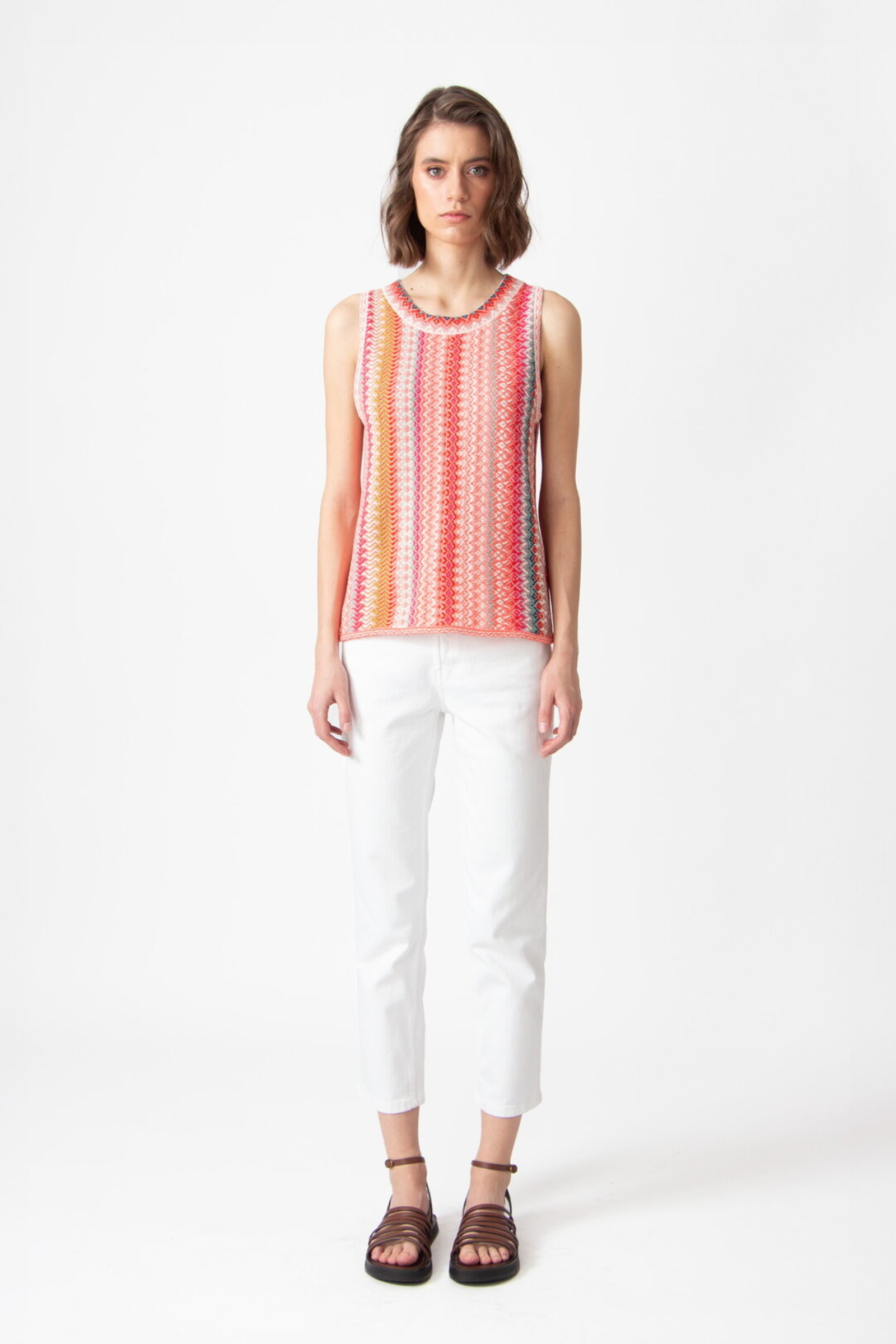 IVKO  Woman IVKO - Sleeveless Pullover Retro Crochet Pattern Coral