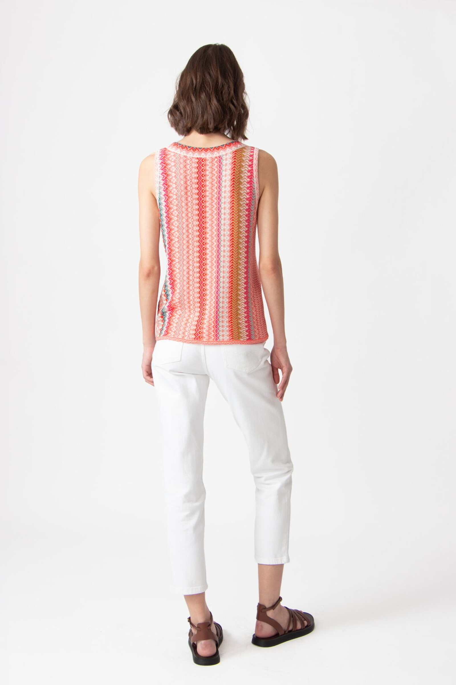 IVKO  Woman IVKO - Sleeveless Pullover Retro Crochet Pattern Coral