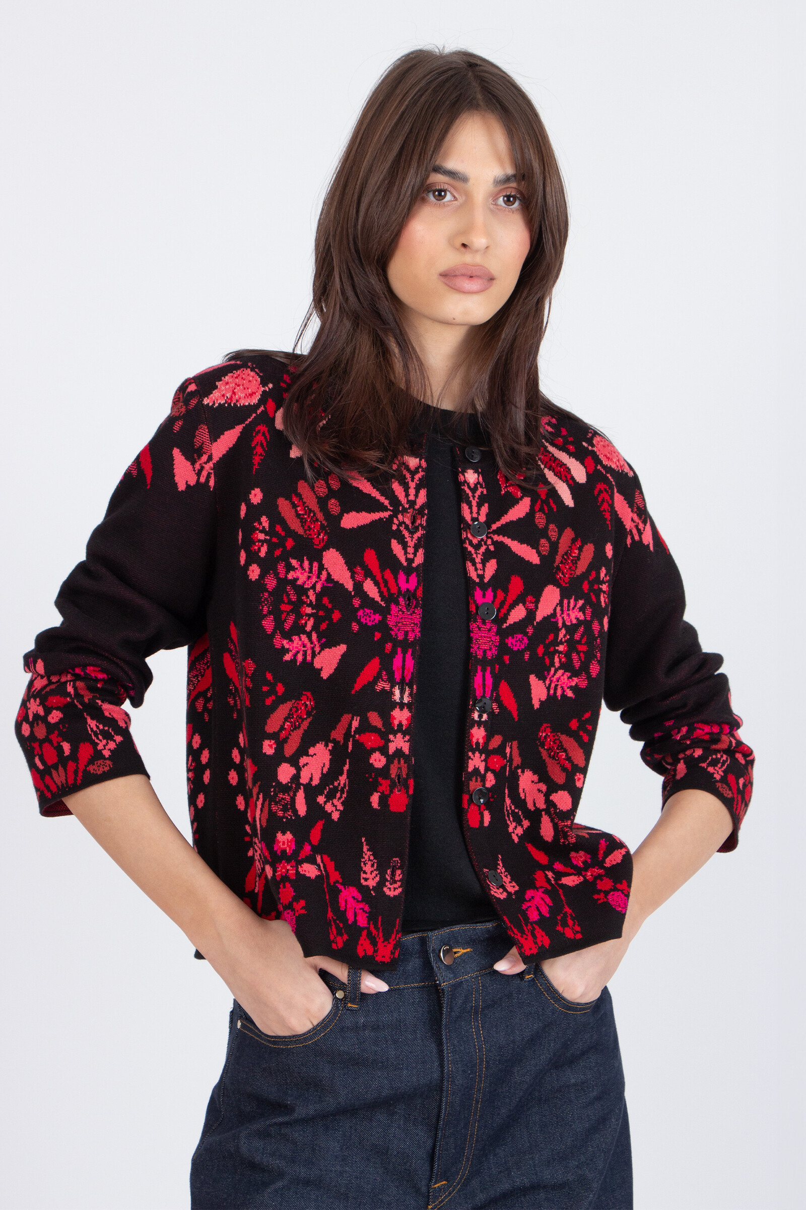 IVKO  Woman IVKO - O-Neck Cardigan Plantopia Pattern Chocolate Black | Damen Baumwoll-Cardigan mit Blumenmuster