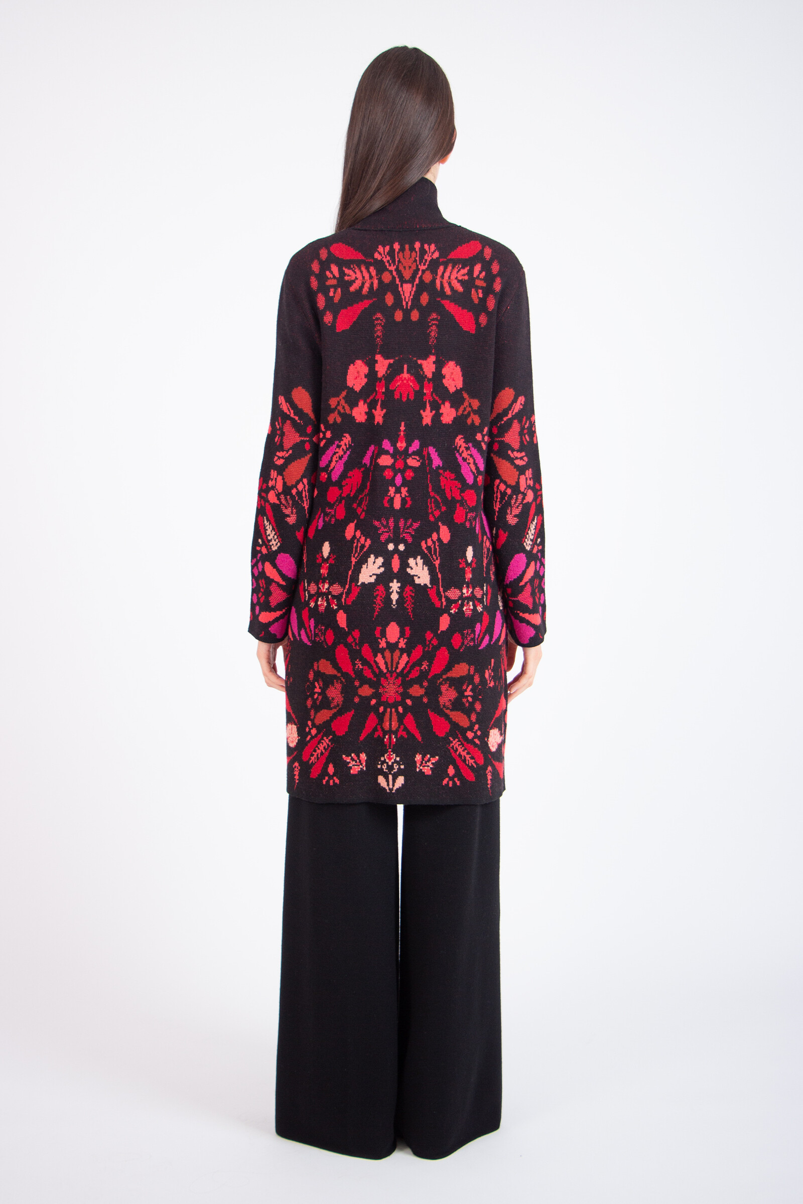 IVKO  Woman IVKO - Coatigan Plantopia Pattern Chocolate Black | Luxe IVKO Wollen Vest met Bloemenpatroon - Copy