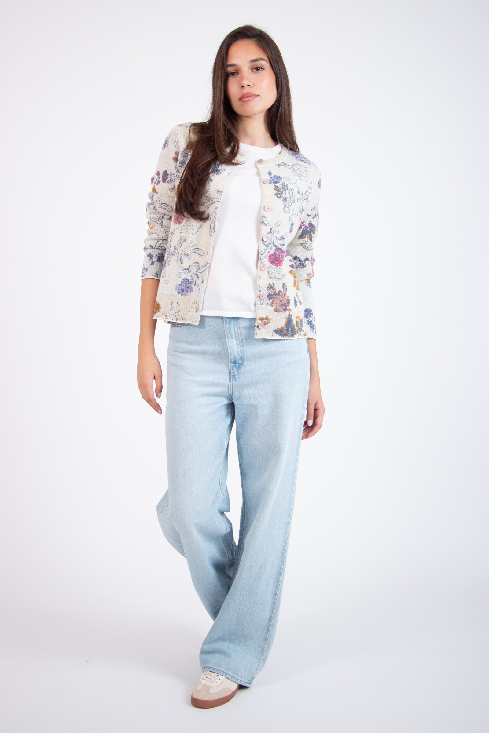 IVKO  Woman IVKO - Jacquard Cardigan Furnishing Florals Pattern Off-White | Romantisch IVKO Vest van Wol & Viscose