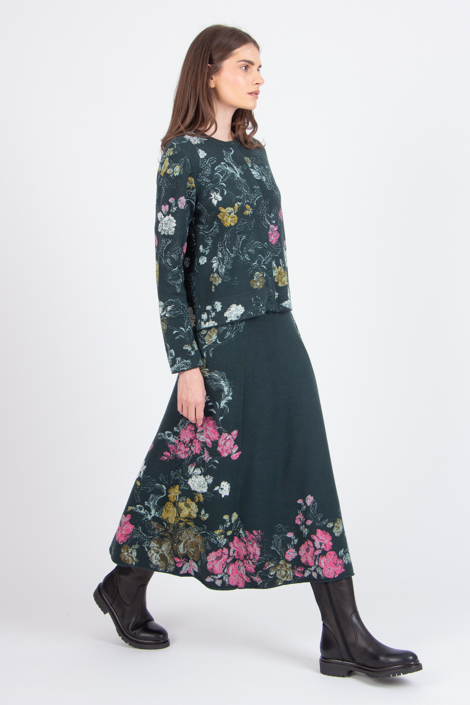 IVKO  Woman IVKO - Jacquard Cardigan Furnishing Florals Pattern  Forest | Betoverend IVKO Vest van Wol & Viscose