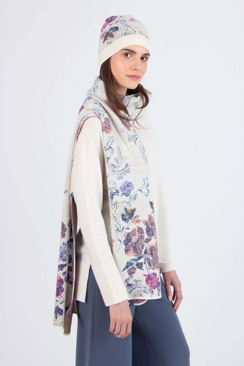 IVKO - Scarf Furnishing Florals Pattern Off- White | Elegante IVKO Sjaal met Bloemenpatroon