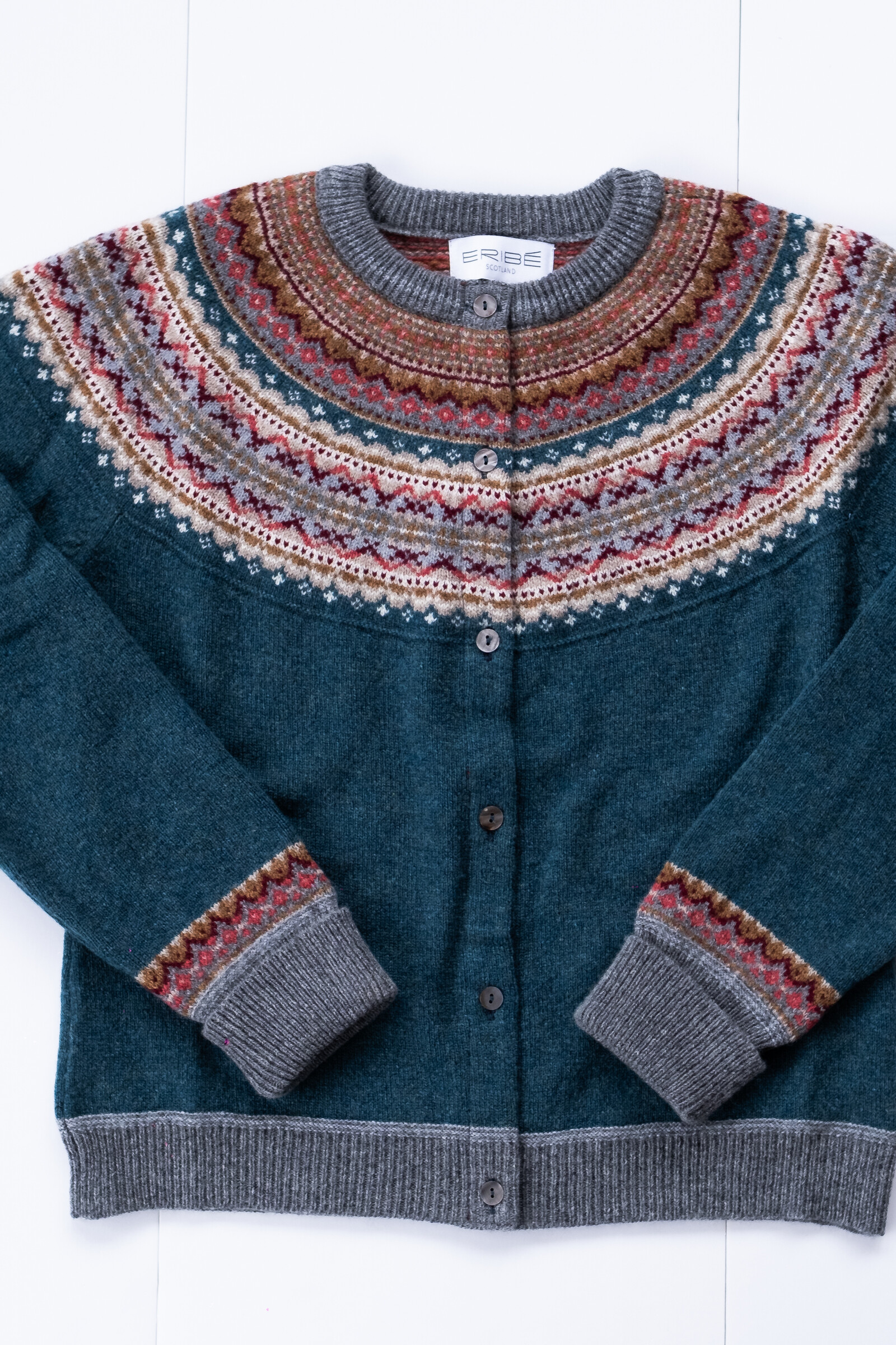 Eribé Eribé Alpine Short Cardigan Lugano | Populaire Eribé Cardigan van 100% Merinowol