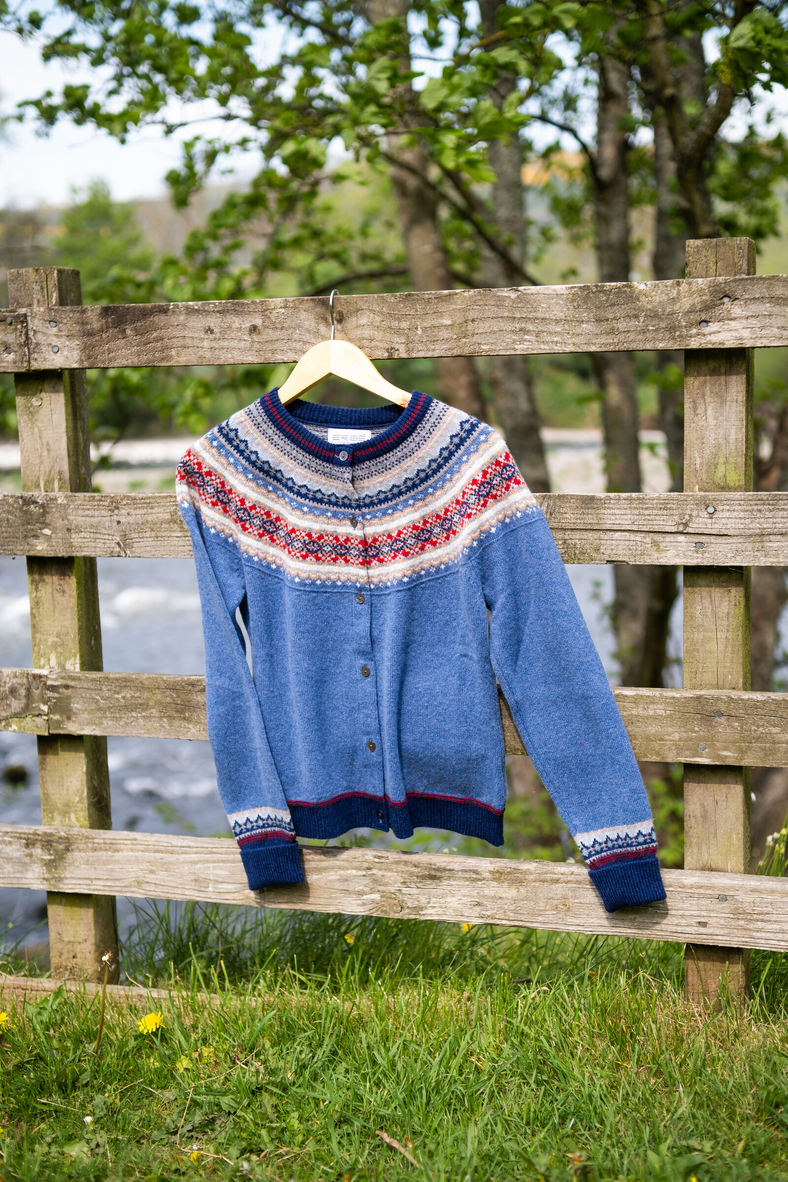 Eribé Eribé Alpine Short Cardigan Blue Morning | Blauw Vest 100% Merinowol