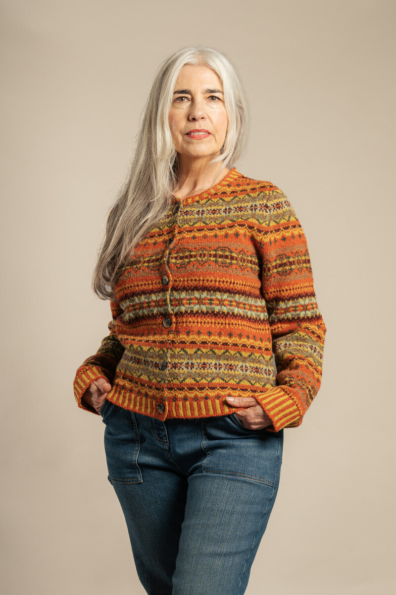 Eribé Westray Cardigan Banff | Orange Cardigan of 100% Shetland Wool