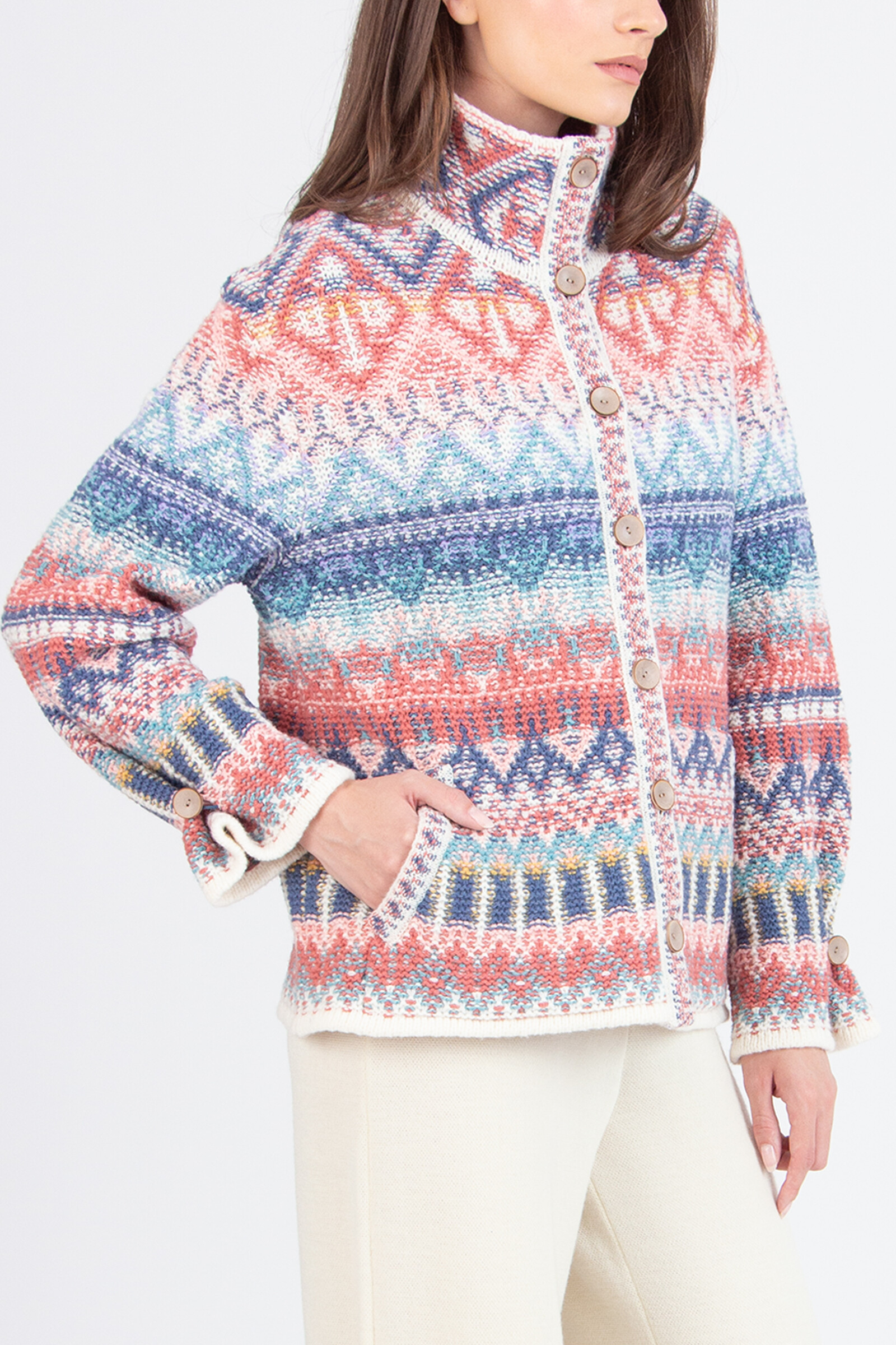 IVKO  Woman IVKO - Jacquard Roll-Neck Jacket Re-Dandy Pattern Off-White | Te Dragen als Tussenjasje en als Vest