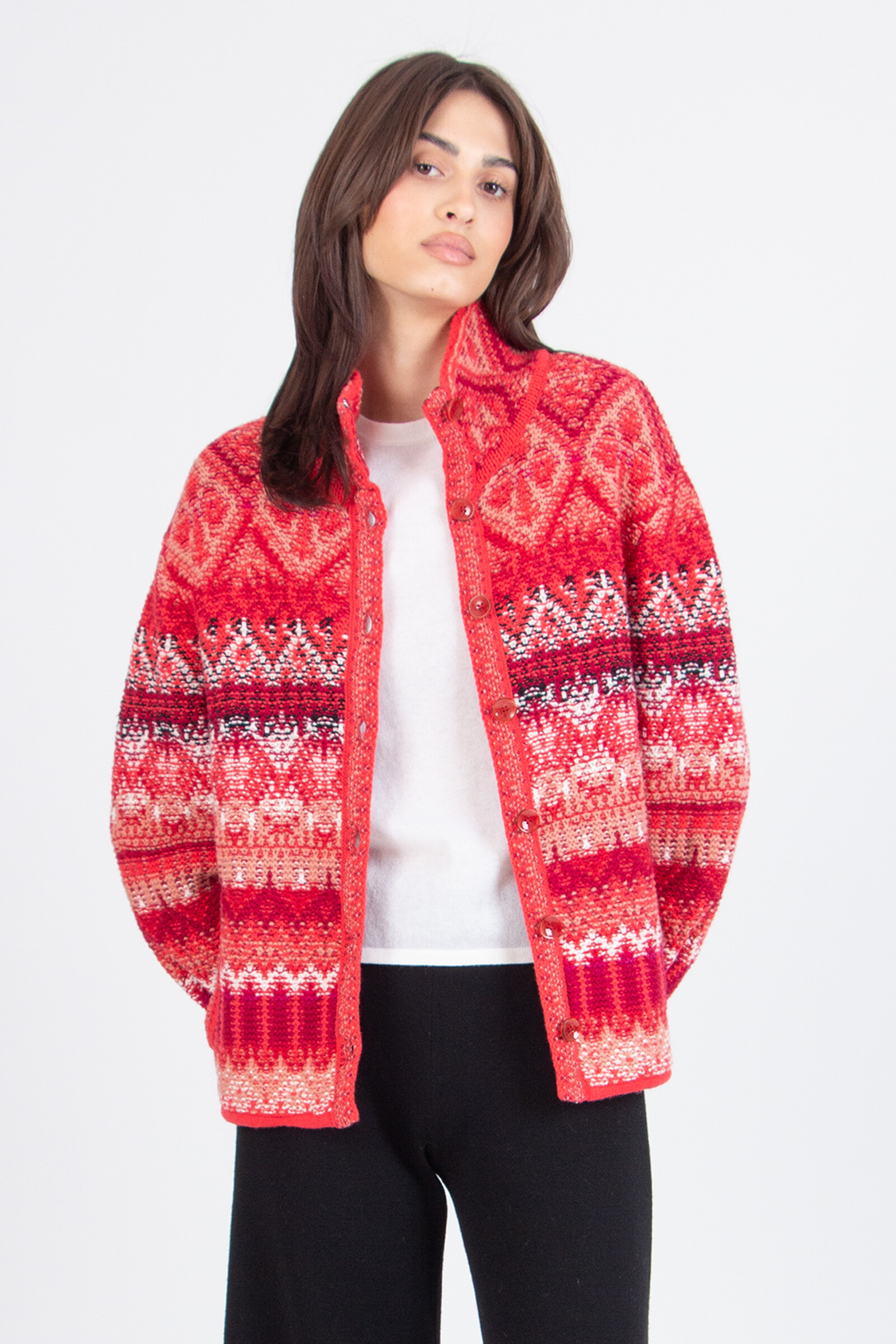 IVKO  Woman IVKO - Jacquard Roll-Neck Jacket Re-Dandy Pattern Coral | Zu Tragen als Übergangsjacke und als Strickjacke