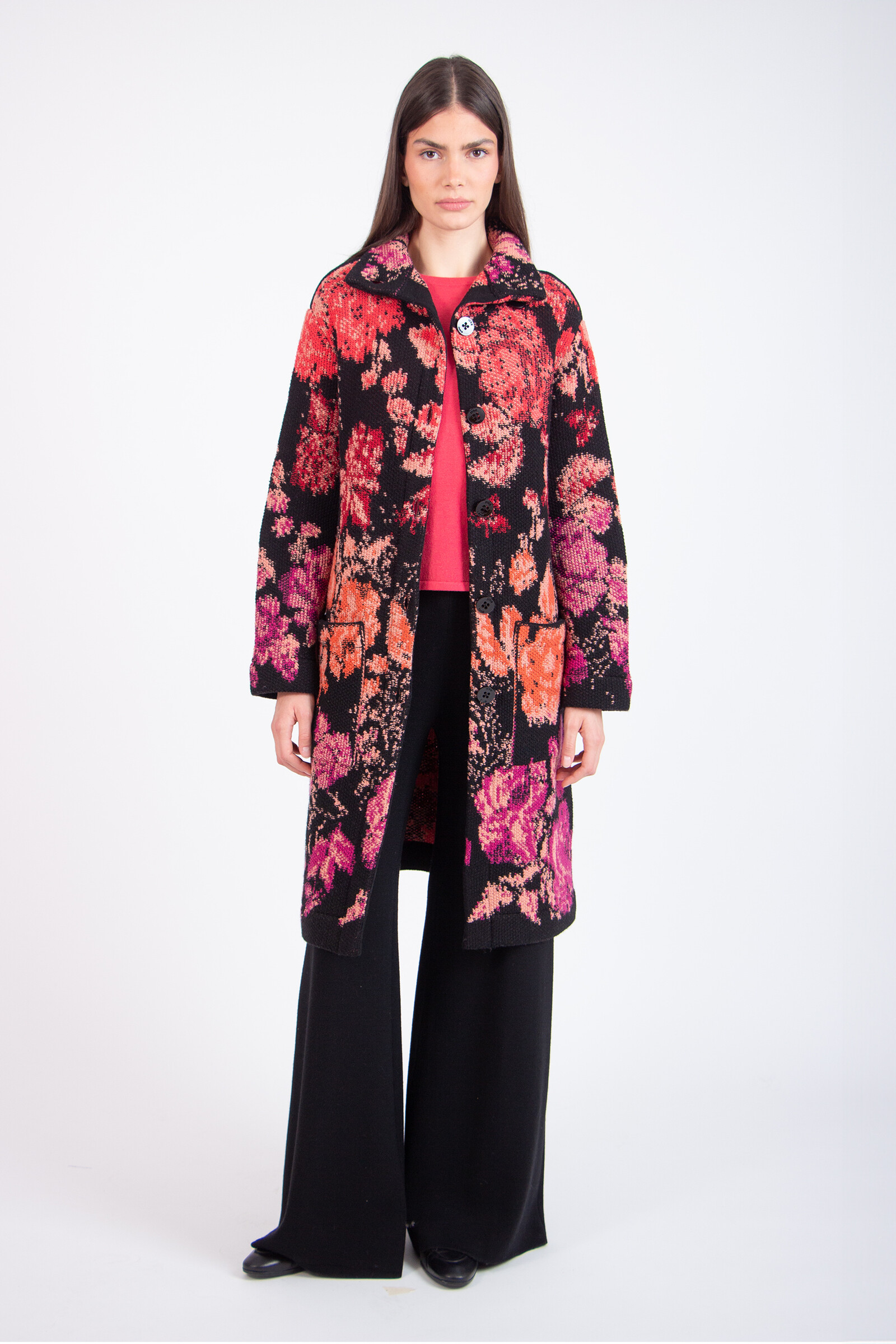 IVKO  Woman IVKO - Coat Furnishing Florals Pattern Chocolate Black | Artistieke IVKO Mantel van Zachte Wolmix met Florale Charme