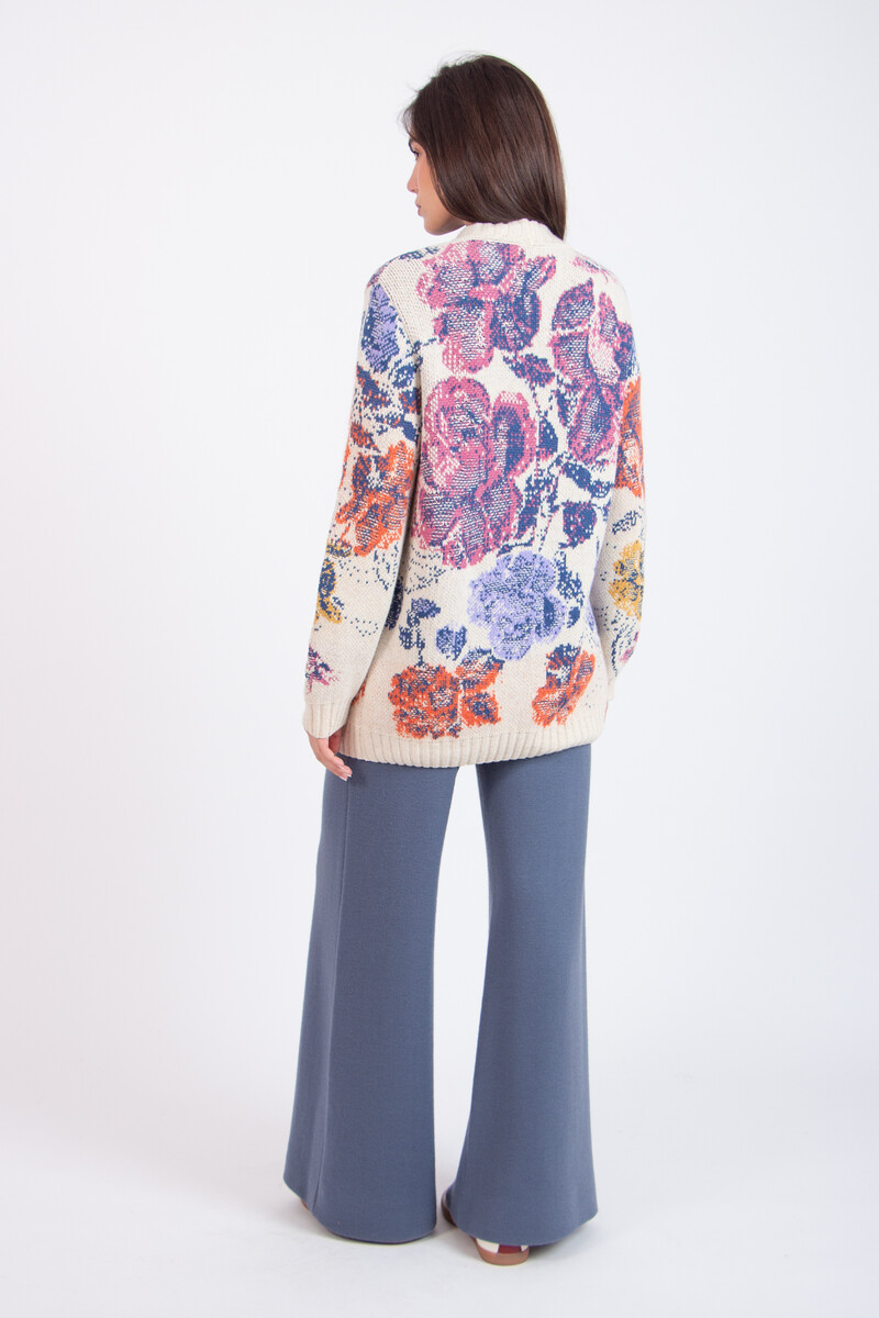 IVKO - Cardigan Furnishing Florals Pattern Off-White | Cream-Colored IVKO Cardigan with Floral Design