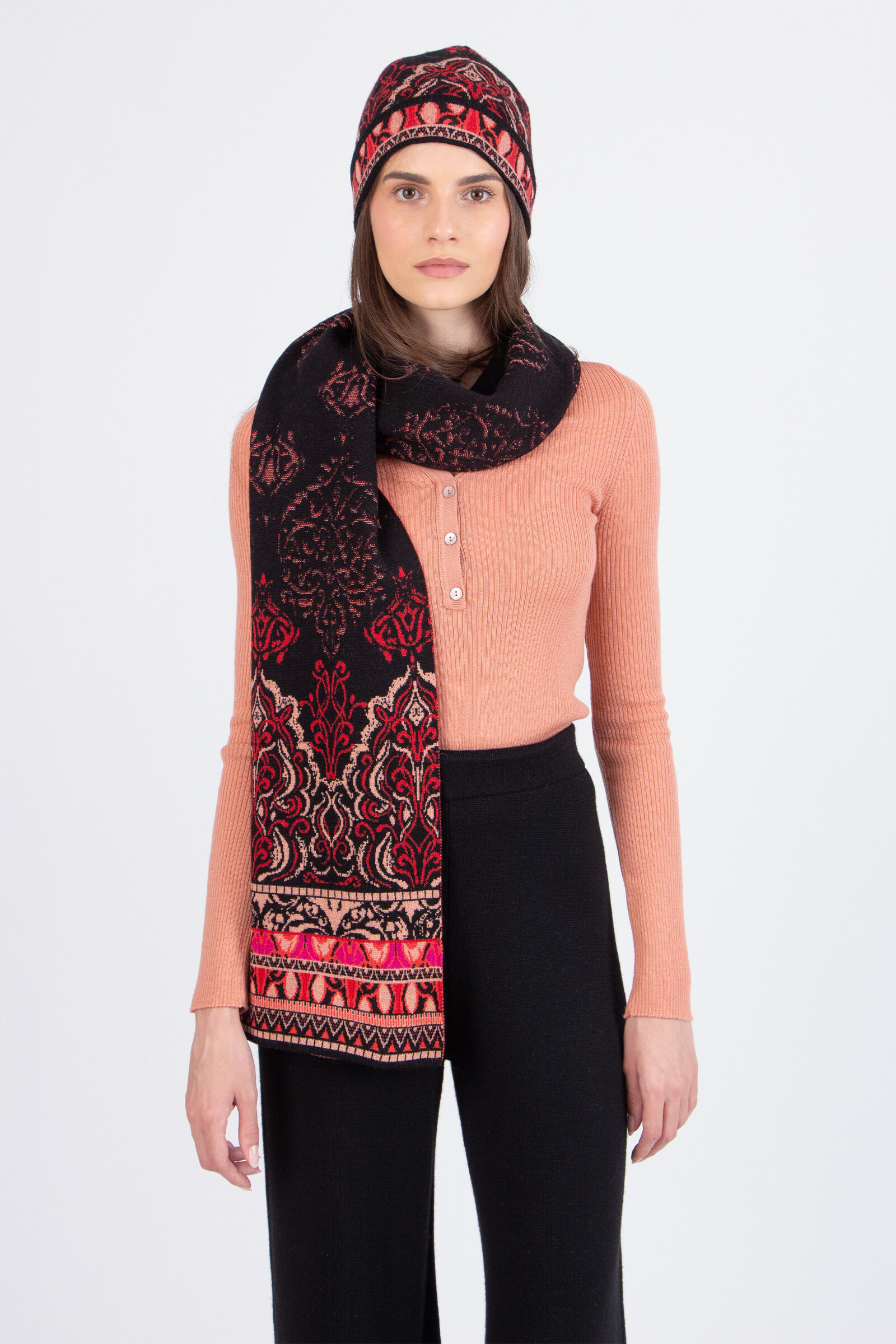 IVKO  Woman IVKO - Jacquard Scarf Ornament Pattern Chocolate Black | Dunkelbrauner IVKO Schal aus 100% Wolle