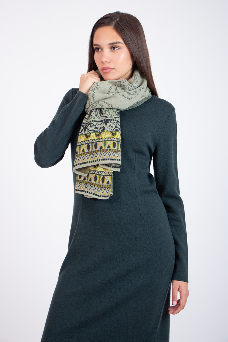 IVKO - Jacquard Scarf Ornament Pattern Salvia | Salbeigrüner IVKO Schal aus 100% Wolle