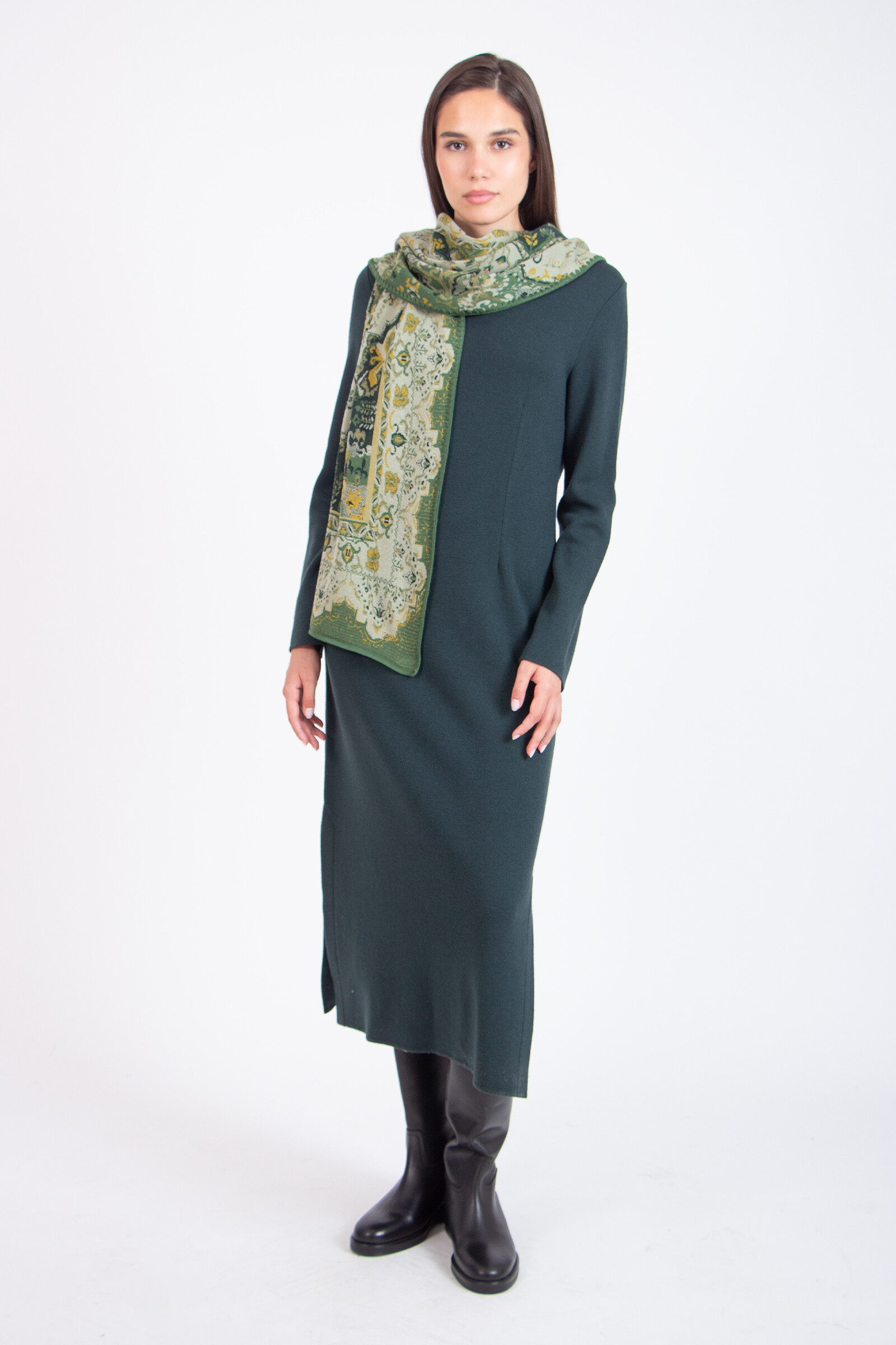 IVKO  Woman IVKO - Scarf Kilim Pattern Salvia | Opvallende Groene Wollen Sjaal