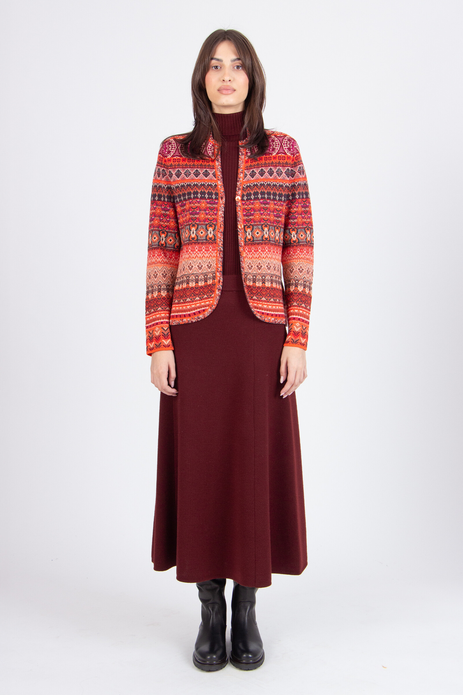 IVKO  Woman IVKO - Jacquard Jacket Re-Dandy Pattern Cinnabar | Schillernde Rote IVKO Strickjacke aus 100% Wolle