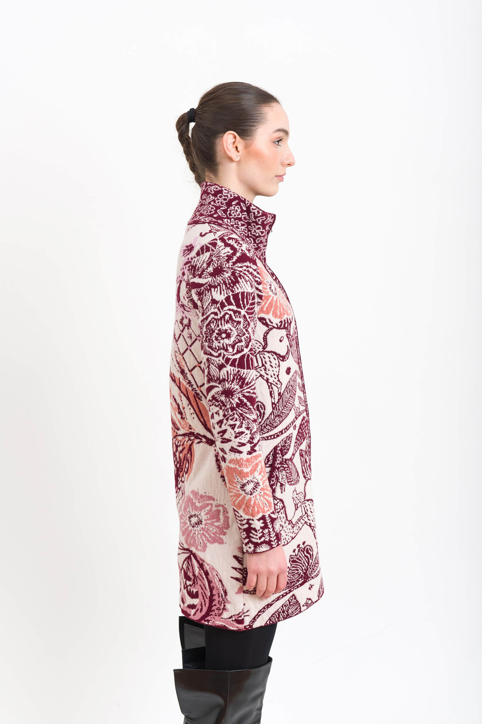 KOOI Knitwear KOOI Knitwear - Cardigan Kimbe Burgundy | Imaginative Zip-Up Cardigan of 80% Lambswool and 20% Polyamide