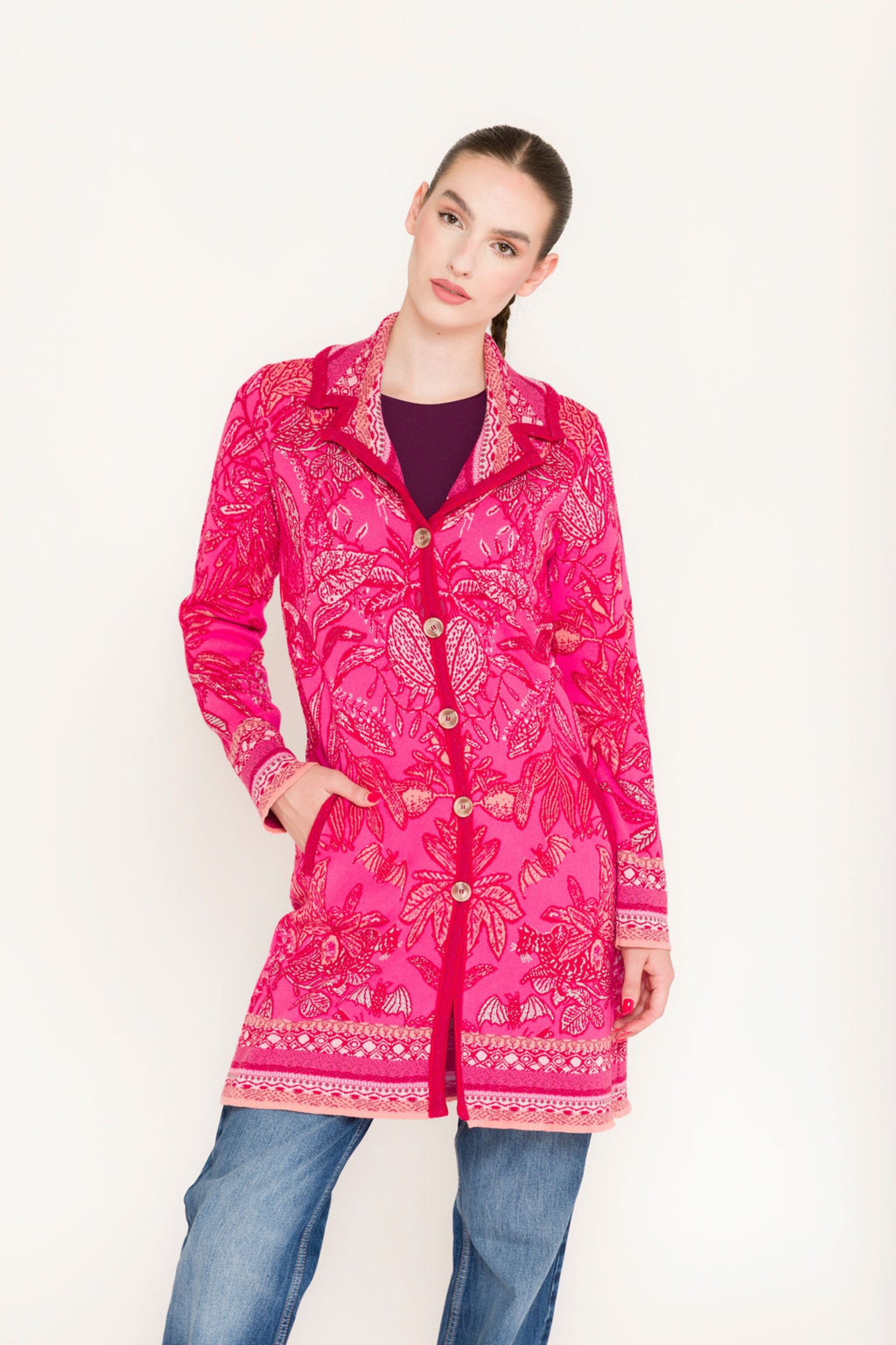 KOOI Knitwear KOOI Knitwear - Cardigan Mey Pink | Auffällige KOOI Strickjacke aus 50% Extrafeine Merinowolle und 50% Bio-Baumwolle