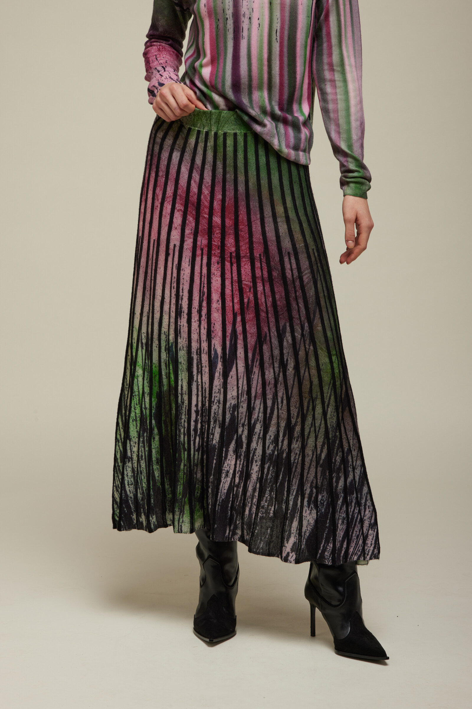 JEi'S JEi'S Long Pleated Skirt with Shaded Print Moss | Zwierige Rok met Alpacawol