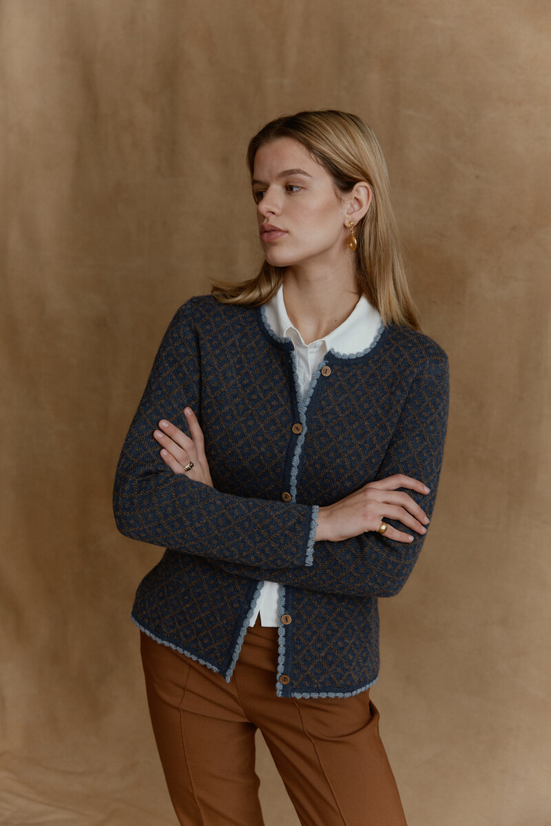 MANUELA BEDFORD Aura Cardigan Jeans | Onmisbaar Blauw Vest van 100% Peruaanse Alpacawol