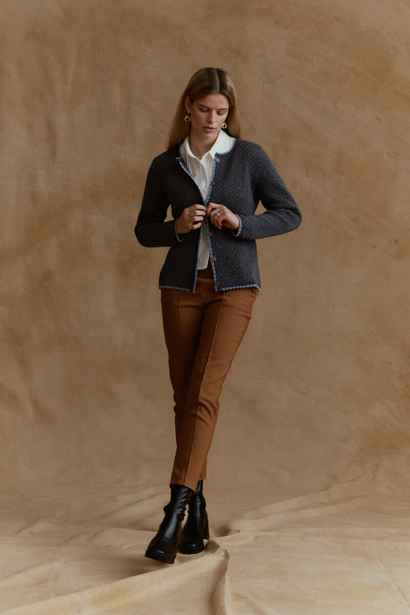 MANUELA BEDFORD Aura Cardigan Jeans | Onmisbaar Blauw Vest van 100% Peruaanse Alpacawol