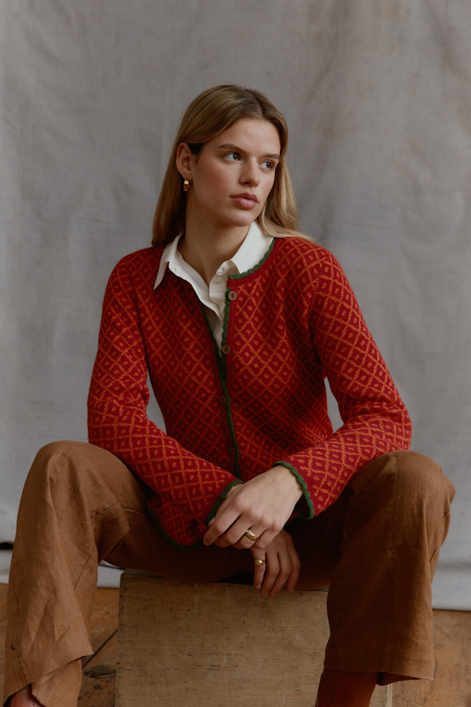 MANUELA BEDFORD MANUELA BEDFORD Aura Cardigan Orange | Kleurrijk Oranje Vest van 100% Peruaanse Alpacawol