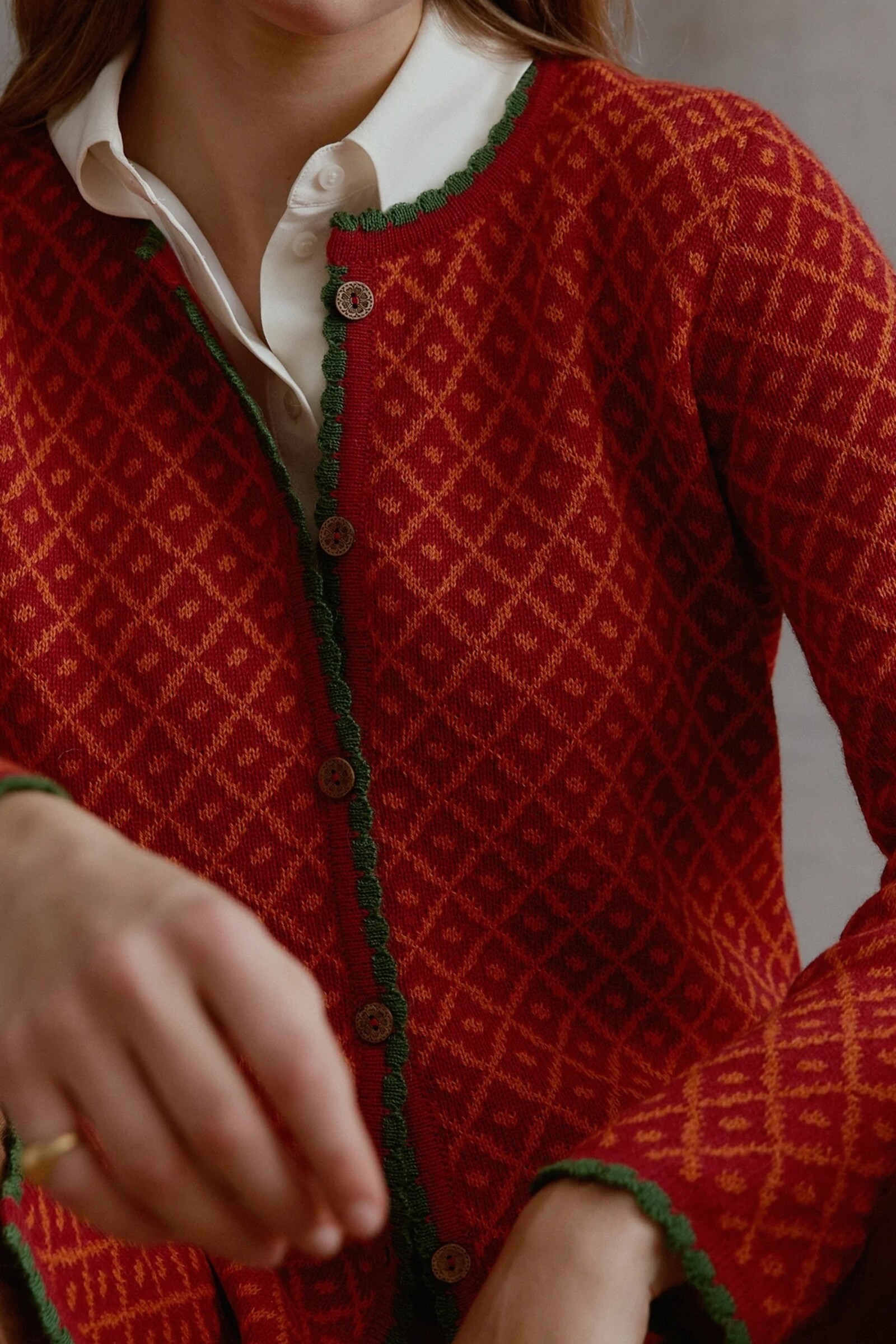 MANUELA BEDFORD MANUELA BEDFORD Aura Cardigan Orange | Kleurrijk Oranje Vest van 100% Peruaanse Alpacawol