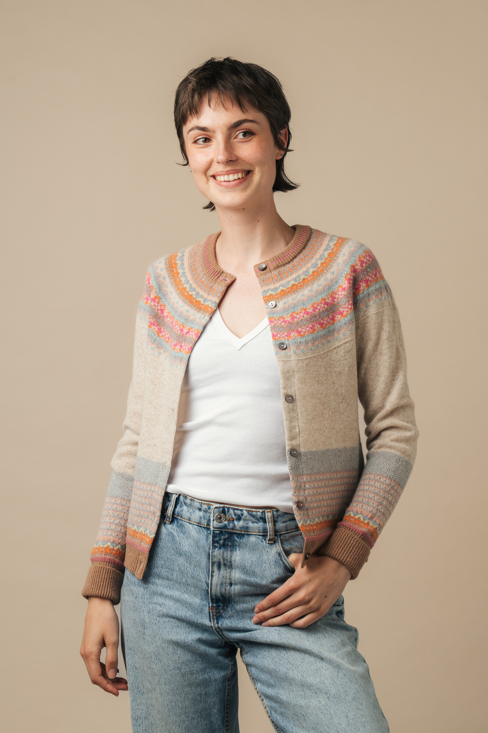 Eribé Eribé Alpine Cardigan Romance | Beige Vest van 96% Zachte Merinowol en 4% Angorawol