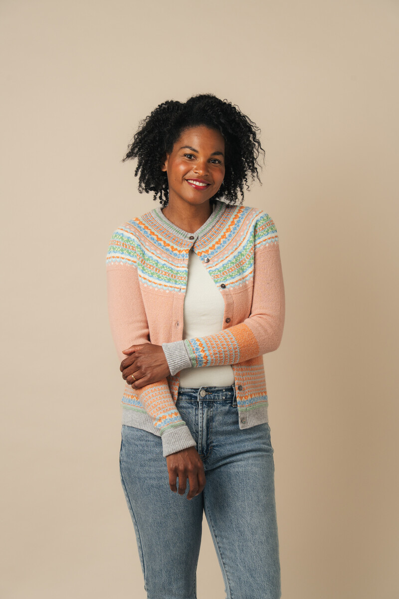 Eribé Alpine Cardigan Honeysuckle | Gilet Couleur Pêche à 96% de Laine Mérinos Douce et à 4% de Laine Angora