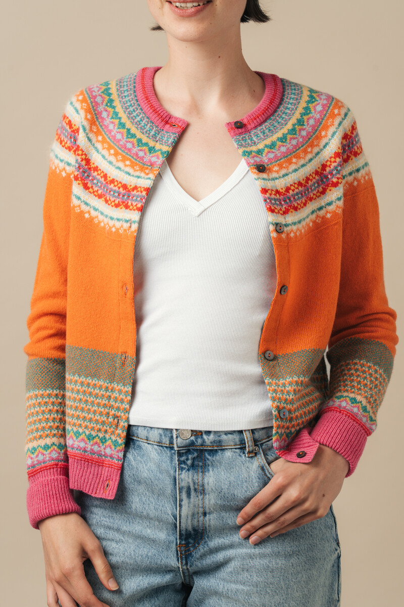 Eribé Alpine Cardigan Dazzle | Orangefarbene Strickjacke aus 96% Weicher Merinowolle und 4% Angorawolle