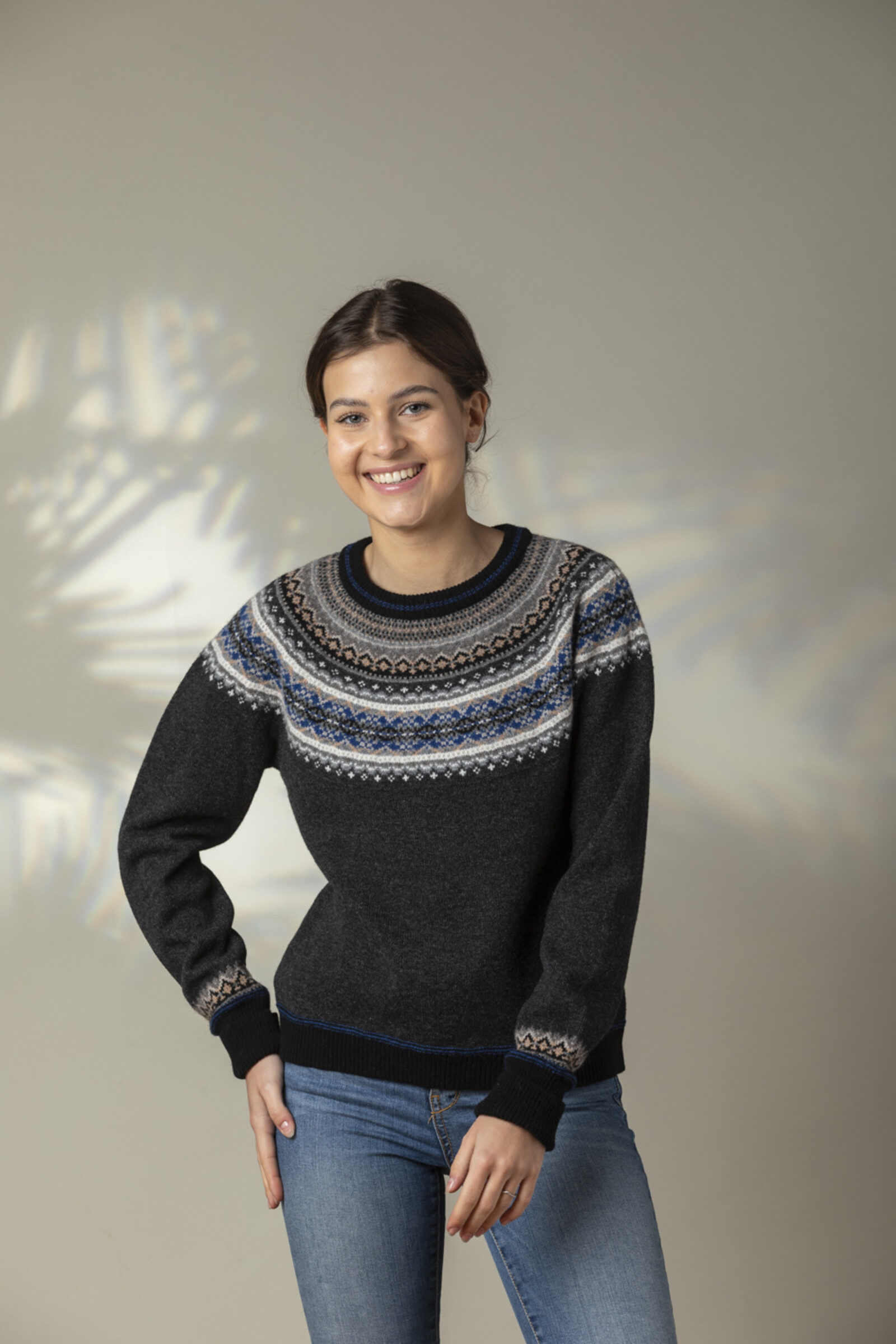 Eribé Eribé Alpine Short Sweater Pegasus |  Warme en Zachte Trui in Grijstinten