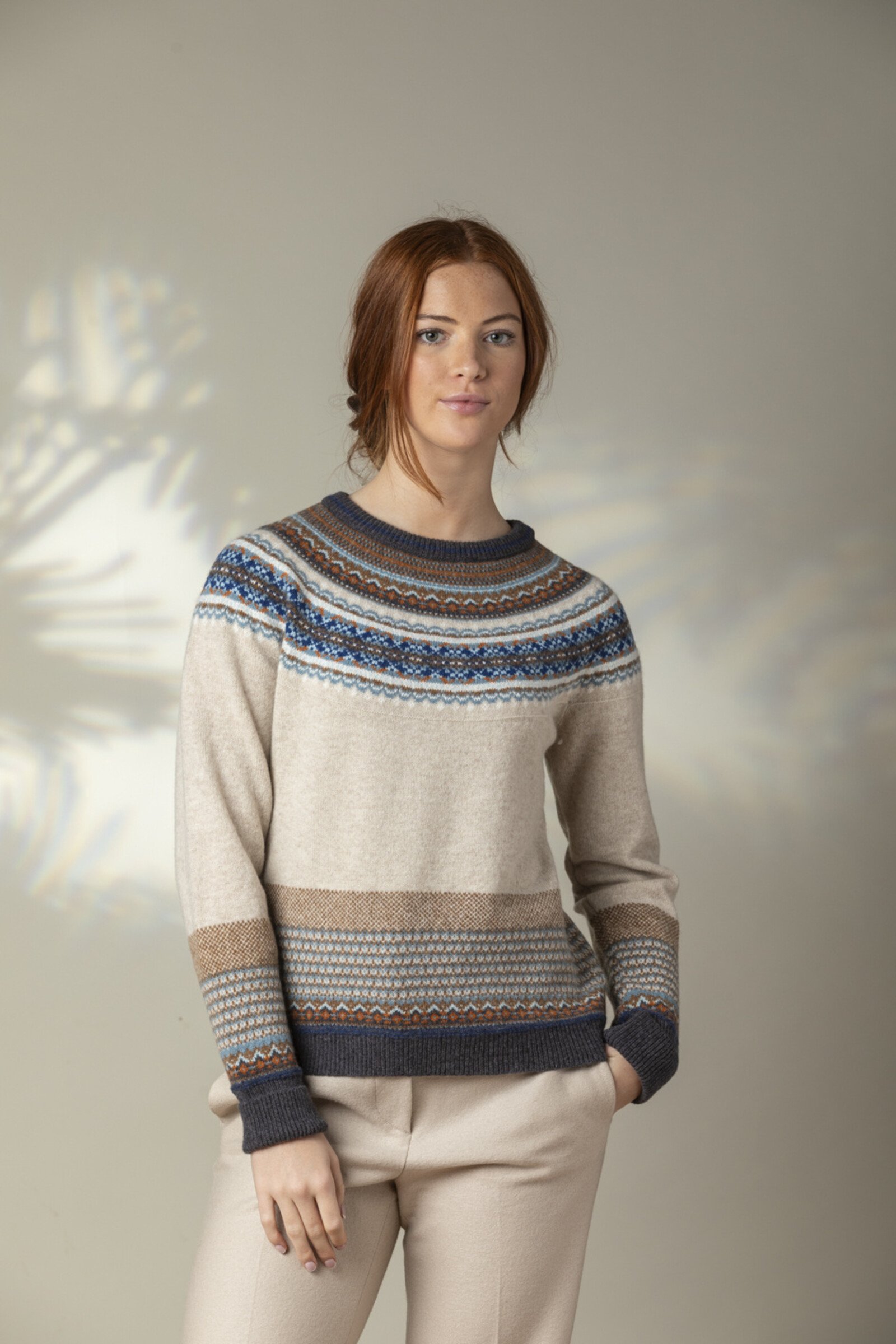 Eribé Eribé Alpine Sweater Taurus |  Warmer und Weicher Pullover in Beigetönen