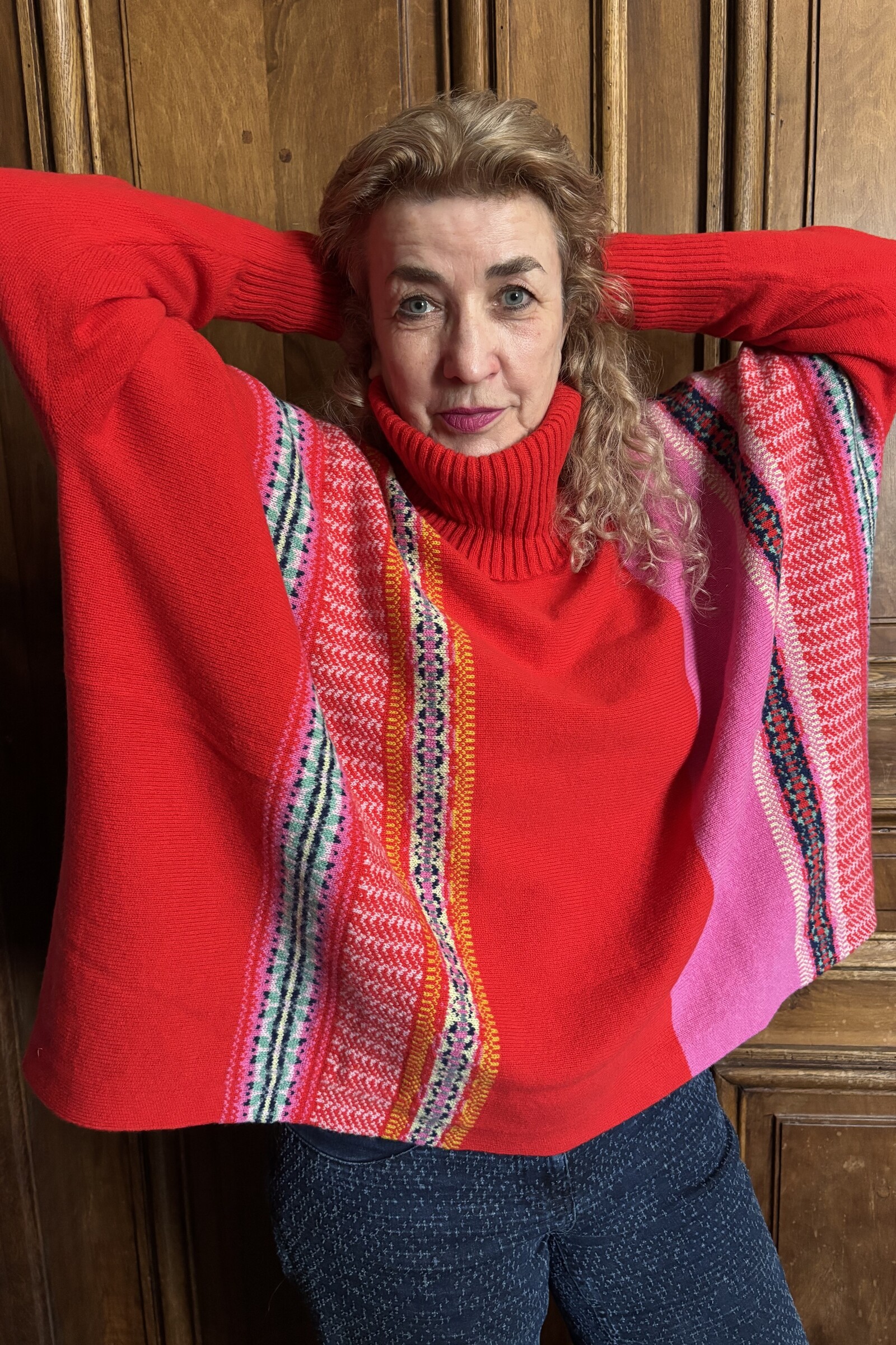Eribé Eribé Montrose Cowl Sweater Scarlet | Pull Écossais au Design Spécial