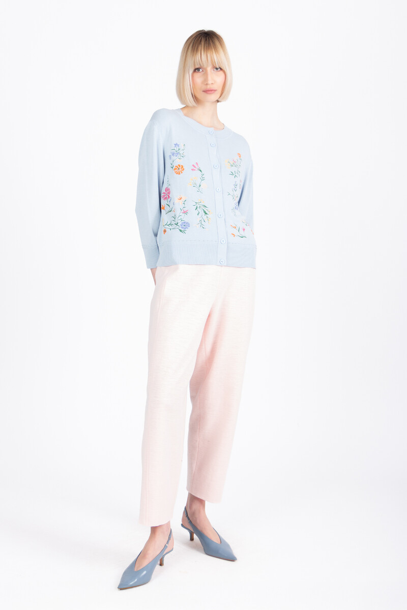 IVKO - Embroidered Cardigan Floral Pattern Sky | Lichtblauw Zomers Vest met Kleurrijke Geborduurde Bloemen