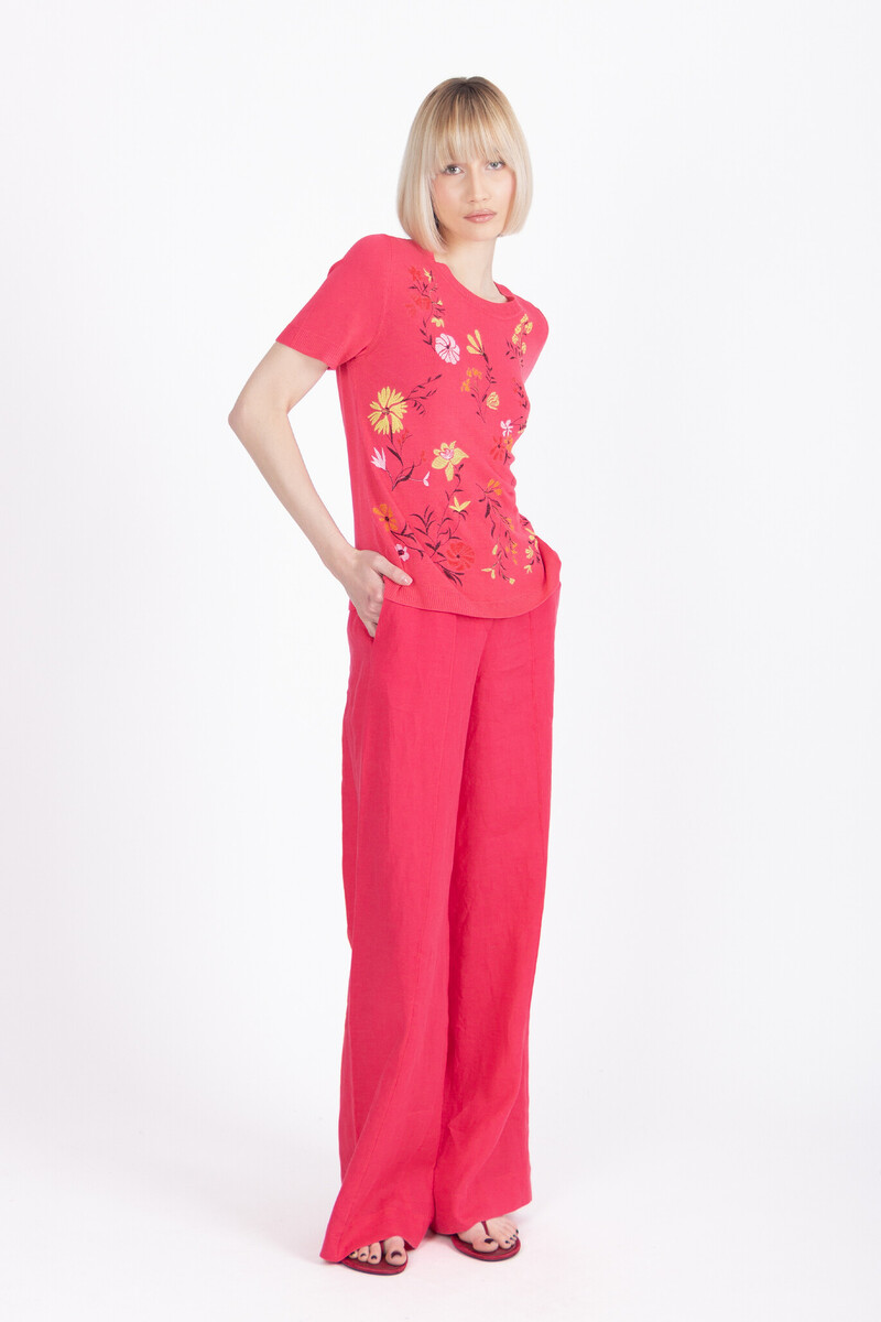 IVKO - Pullover with Embroidery Floral Pattern Pink | Roze Zomers Shirt met Kleurrijke Geborduurde Bloemen