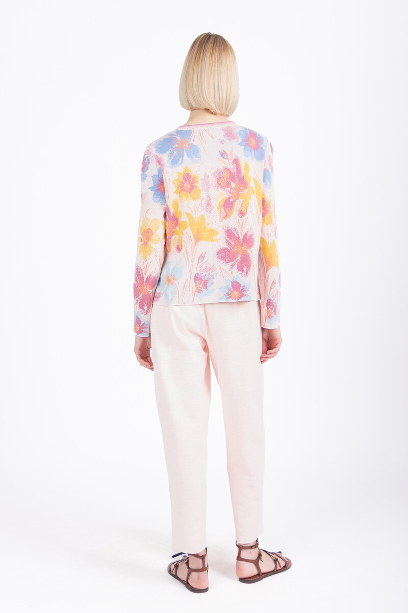 IVKO - Jacquard Cardigan Floral Pattern Light Pink | Artistiek Zachtroze Vest met Kleurrijke Bloemen