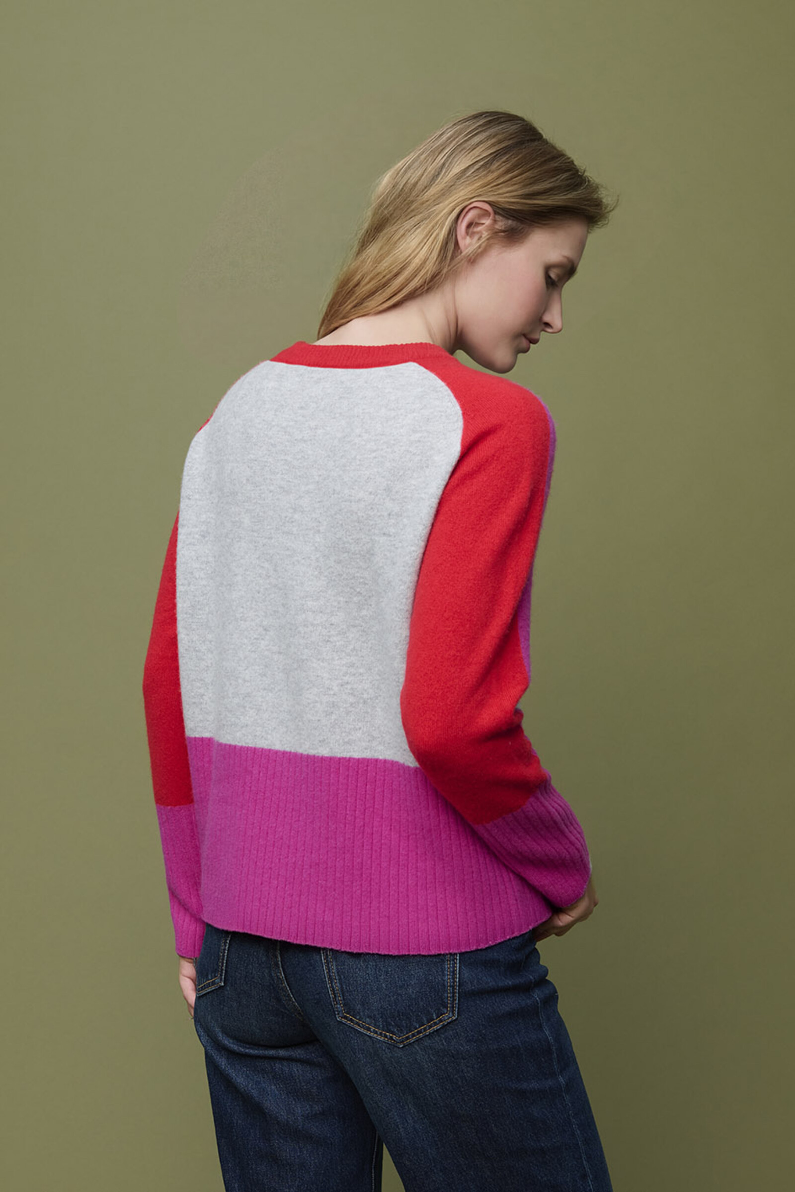 Aldo Martins  Aldo Martins - Color Blocked Sweater Grey | Oogverblindende Fijngebreide Trui van Merinowol en Kasjmier